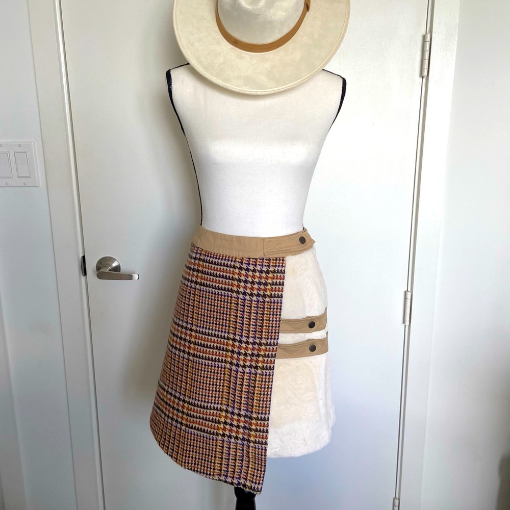 Howl Studio Mesh Color Block Skirt